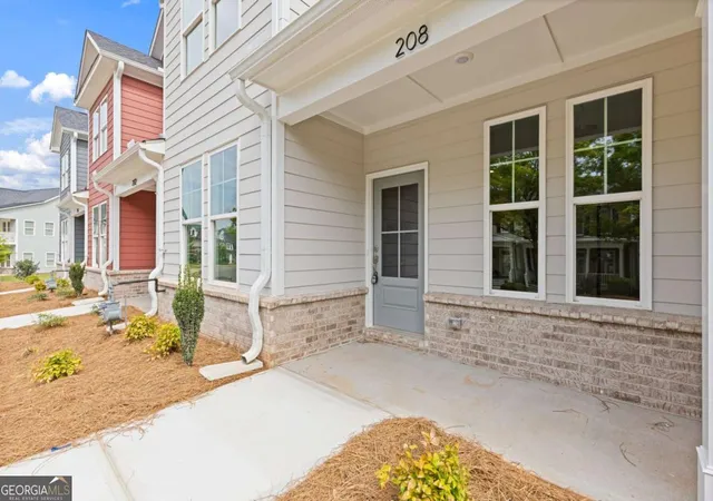 Homes for sale in Athens, GA | 208 Westpark Dr #15, Athens, GA 30606 | MLS# 10800488