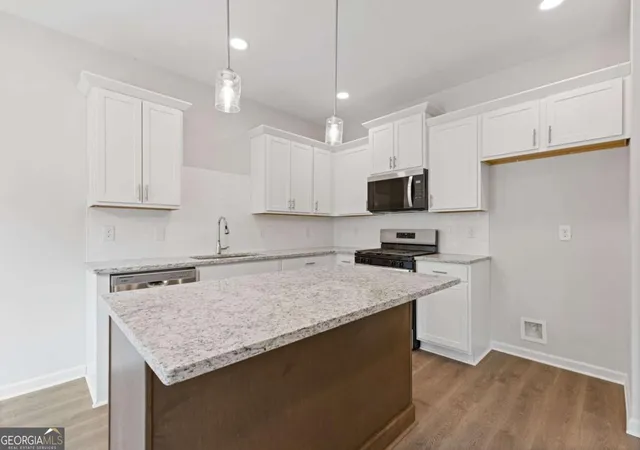 Homes for sale in Athens, GA | 208 Westpark Dr #15, Athens, GA 30606 | MLS# 10800488