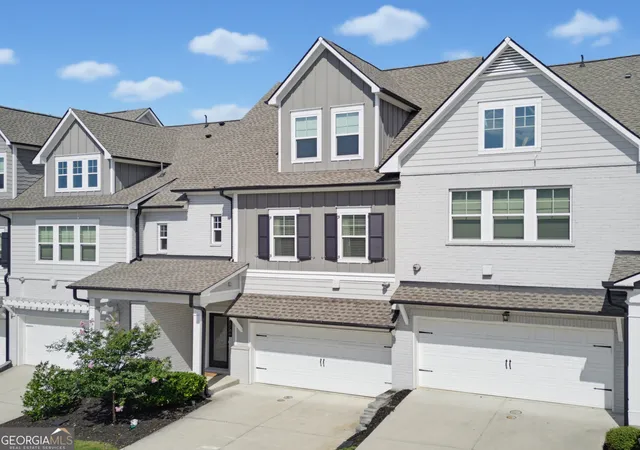 Photo 2 of Townhouse for sale at 2784 Bell Dr Se, Smyrna, GA 30080 | MLS# 10825685 | Listing updated on 2026-09-20