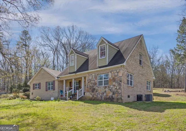 3rd image of 1706 Antioch Rd, Cedartown, GA 30125 | MLS# 10712360