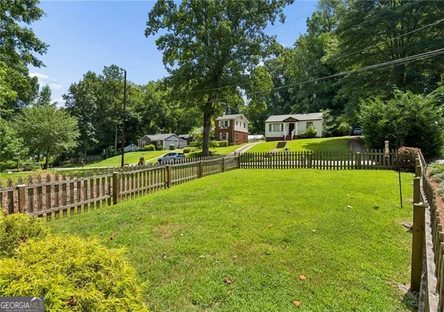 Photo 22 of Single family home for sale at 1303 Elizabeth Ave Sw, Atlanta, GA 30310 | MLS# 10800244 | Listing updated on 2026-09-14