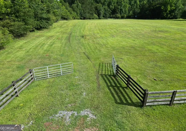 3rd image of 1423 Imlac Rd, Woodbury, GA 30293 | MLS# 10810221