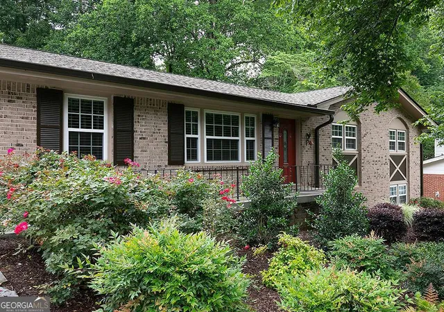 Photo 3 of Single family home for sale at 226 King David Dr Sw, Lilburn, GA 30047 | MLS# 10787333 | Listing updated on 2026-10-05