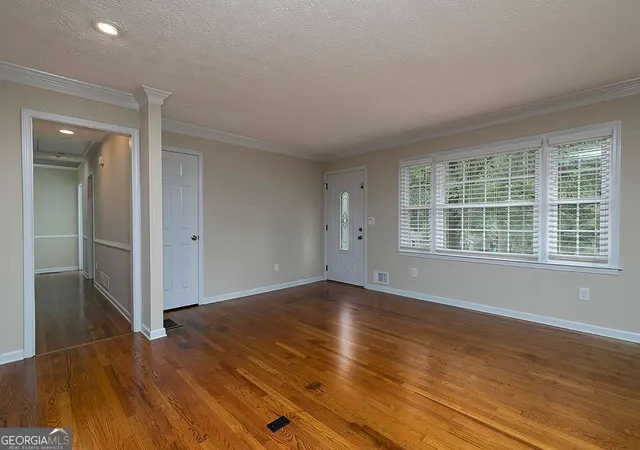 Photo 4 of Single family home for sale at 226 King David Dr SW, Lilburn, GA 30047 | MLS# 10787333 | Listing updated on 2026-10-05