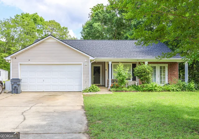 1st image of 270 Roberts Trl, Locust Grove, GA 30248 | MLS# 10767034