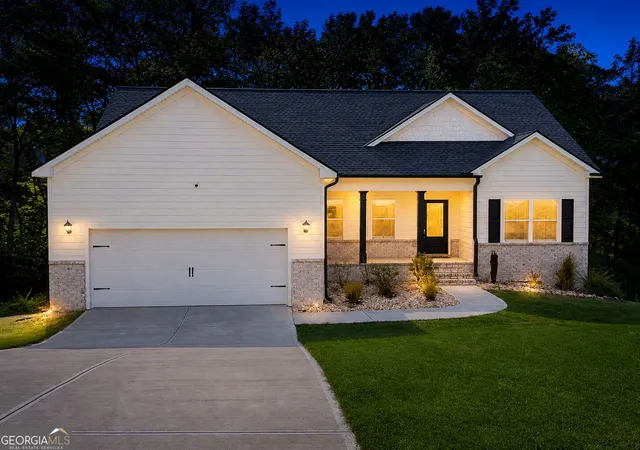 Photo 3 of Single family home for sale at 307 Tara Ct, Mansfield, GA 30055 | MLS# 10836107 | Listing updated on 2026-09-14