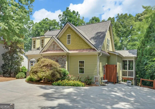 Homes for sale in Hartwell, GA | 819 Tranquility Ln, Hartwell, GA 30643 | MLS# 10803070