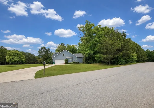 Homes for sale in Monticello, GA | 121 Menlo Park Dr, Monticello, GA 31064 | MLS# 10773354