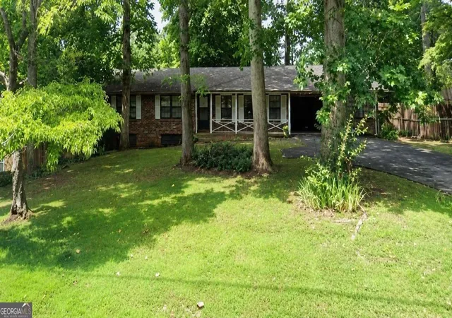 1st image of 119 Kathryn Dr, Marietta, GA 30066 | MLS# 10787073