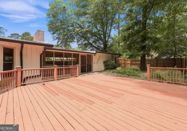 5th image of 989 Rudolph St, Gainesville, GA 30501 | MLS# 10812771