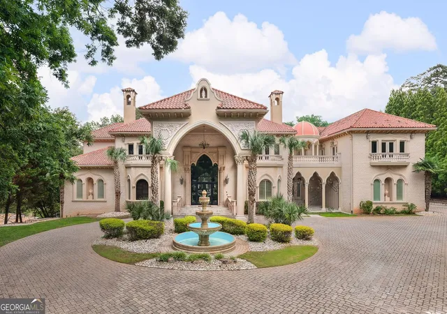 Photo 2 of Mansion for sale at 4561 Northside Dr Nw, Sandy Springs, GA 30327 | MLS# 10789582 | Listing updated on 2026-09-11