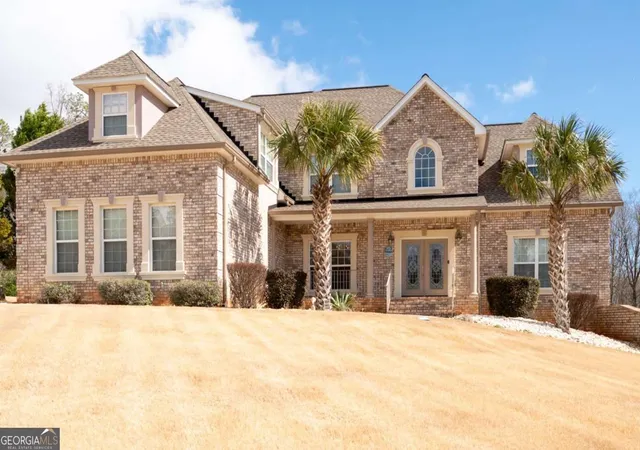 4th image of 1227 Castle Point Ct Sw, Conyers, GA 30094 | MLS# 10710519