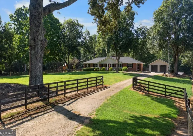 Photo 1 of Single family home for sale at 144 Hay Renfroe Dr, Dallas, GA 30157 | MLS# 10828402 | Listing updated on 2026-08-20