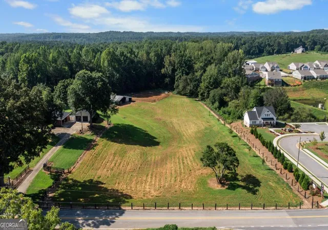 Photo 3 of Single family home for sale at 144 Hay Renfroe Dr, Dallas, GA 30157 | MLS# 10828402 | Listing updated on 2026-08-20