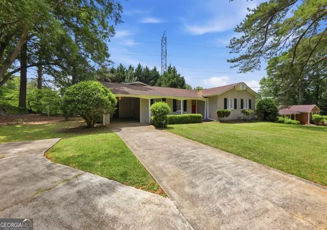 Photo 1 of Sale Pending at 3570 Hogan Rd Sw, Atlanta, GA 30331 | MLS# 10834216 | Listing updated on 2026-10-22