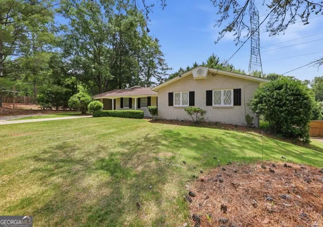 Photo 3 of Sale Pending at 3570 Hogan Rd Sw, Atlanta, GA 30331 | MLS# 10834216 | Listing updated on 2026-10-22