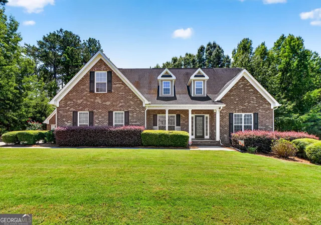 Photo 3 of Single family home for sale at 4107 Alayna Lee Cir, Mcdonough, GA 30252 | MLS# 10832358 | Listing updated on 2026-09-08