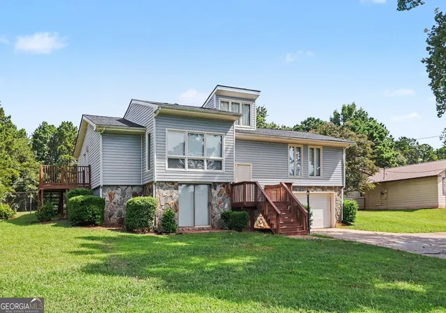 Photo 3 of Single family home for sale at 114 Meadowland Trl, Lagrange, GA 30240 | MLS# 10833714 | Listing updated on 2026-08-27