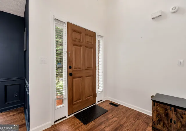 3rd image of 4130 Lake Dr, Loganville, GA 30052 | MLS# 10822045