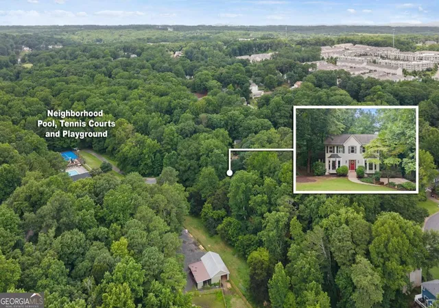 Photo 2 of Sale Pending at 1811 Yorkshire Dr, Woodstock, GA 30189 | MLS# 10811279 | Listing updated on 2026-08-26
