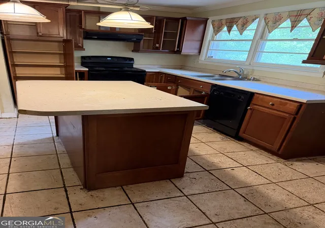 Photo 3 of Sale Pending at 3082 General Lee Rd, Macon, GA 31204 | MLS# 10820046 | Listing updated on 2026-09-14