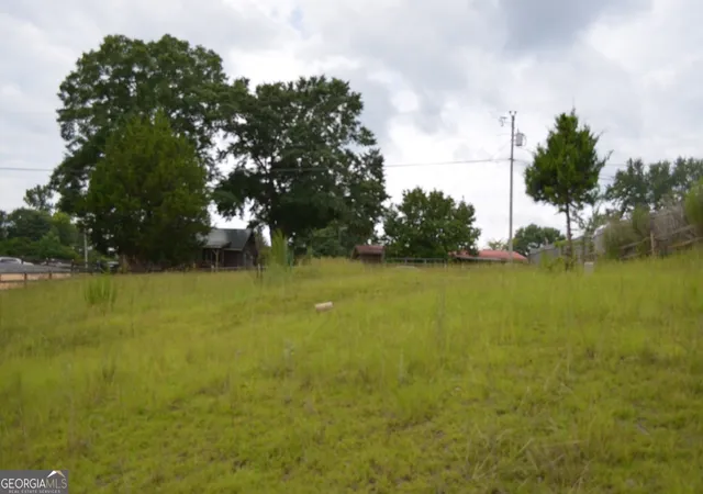 Photo 3 of Sale Pending at 145 Lakeview Dr S, Ivey, GA 31031 | MLS# 10815777 | Listing updated on 2026-10-06