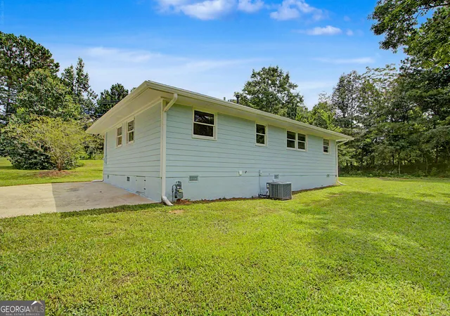 Photo 3 of Sale Pending at 21 Nebo Dr, Hiram, GA 30141 | MLS# 10813480 | Listing updated on 2026-09-08