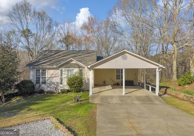 Single family home for sale at 415 Ivory Dr, Baldwin, GA 30511 | MLS# 10782583