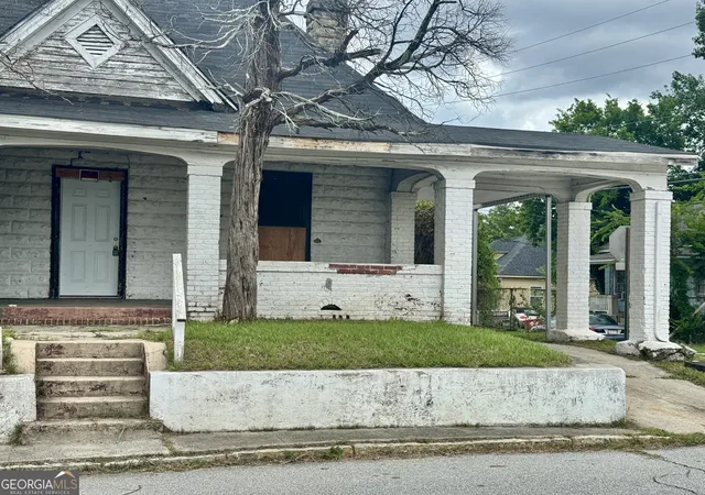 Photo 3 of Single family home for sale at 1905 3rd Ave, Macon, GA 31201 | MLS# 10822731 | Listing updated on 2026-08-31