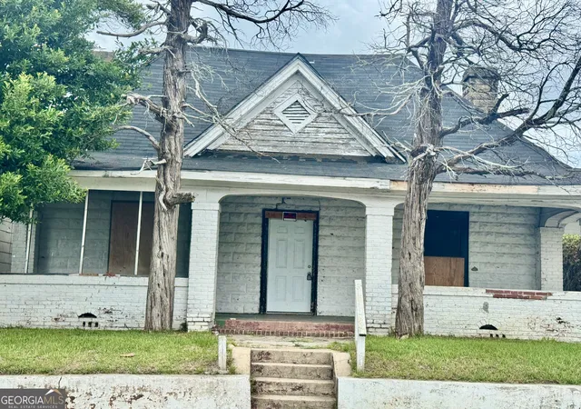 Photo 3 of Single family home for sale at 1905 3Rd Ave, Macon, GA 31201 | MLS# 10822731 | Listing updated on 2026-08-31