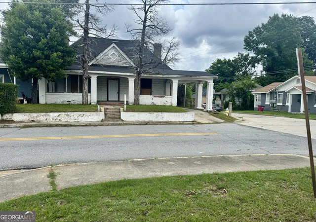Photo 4 of Single family home for sale at 1905 3Rd Ave, Macon, GA 31201 | MLS# 10822731 | Listing updated on 2026-08-31
