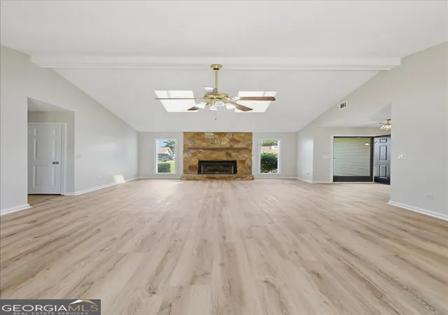 3rd image of 208 Sun Valley Dr, Warner Robins, GA 31093 | MLS# 10809623