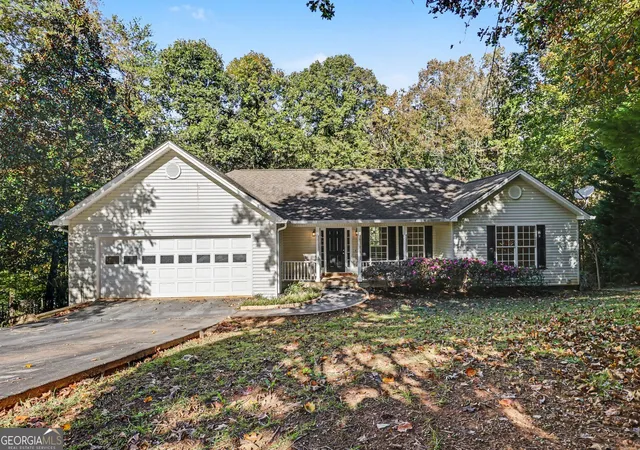 Photo 1 of Single family home for sale at 120 Young Deer Dr, Dahlonega, GA 30533 | MLS# 10879112 | Listing updated on 2026-10-26