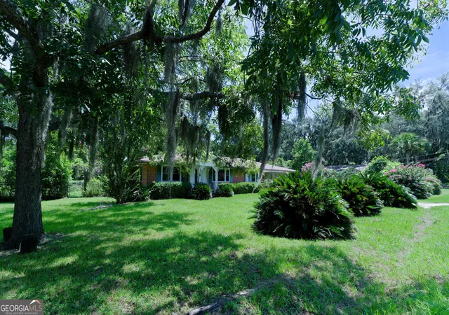 Photo 3 of Single family home for sale at 509 Rosedale St, Brunswick, GA 31523 | MLS# 10822180 | Listing updated on 2026-08-22