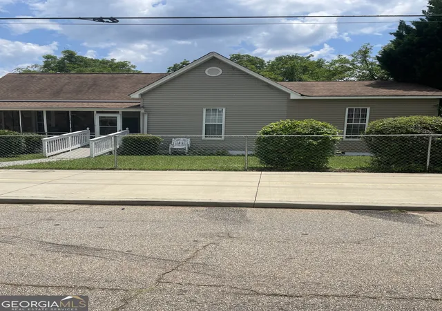 1st image of 205 Cherry St, Lagrange, GA 30240 | MLS# 10794676