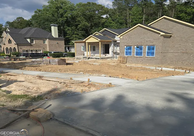 5th image of 5670 Eternal Dr, Atlanta, GA 30349 | MLS# 10812134