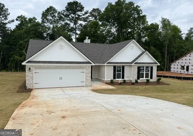 Photo 4 of Sale Pending at 491 Riley Cir NW, Milledgeville, GA 31061 | MLS# 10772446 | Listing updated on 2026-09-10