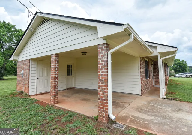 Homes for sale in Williamson, GA | 113 Meadowview Ln, Williamson, GA 30292 | MLS# 10775473