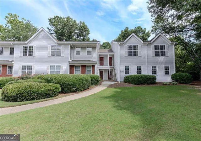 2nd image of 3058 Westwood Wy, Alpharetta, GA 30004 | MLS# 10818943