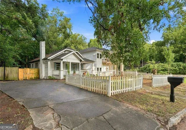 Photo 2 of Single family home for sale at 275 Haas Ave Se, Atlanta, GA 30316 | MLS# 10825046 | Listing updated on 2026-08-27