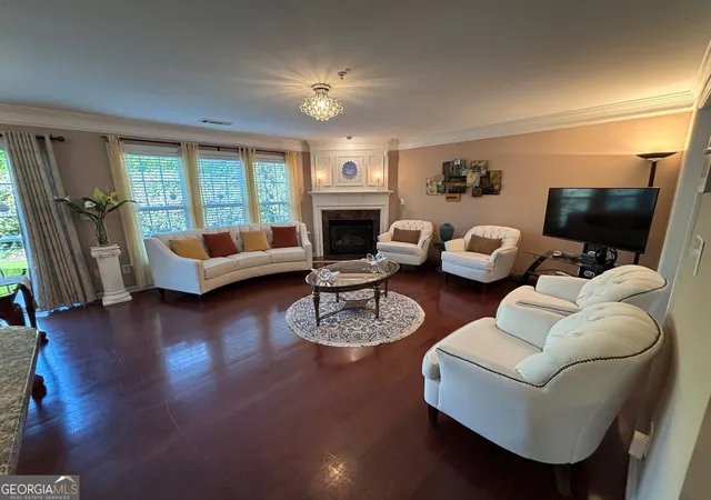 Photo 4 of Townhouse for sale at 274 Balaban Cir, Woodstock, GA 30188 | MLS# 10834798 | Listing updated on 2026-09-11