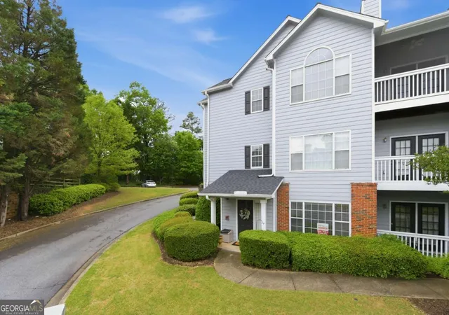 32nd image of 812 Vinings Forest Ln Se, Smyrna, GA 30080 | MLS# 10755907