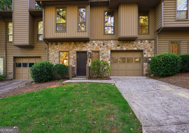 Photo 1 of Condo for sale at 3996 Dyouville Ln, Atlanta, GA 30341 | MLS# 10876983 | Listing updated on 2026-10-29