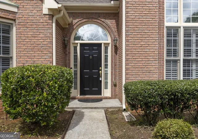 Photo 3 of Single family home for sale at 3445 Fox Hollow Dr, Marietta, GA 30068 | MLS# 10816380 | Listing updated on 2026-10-09
