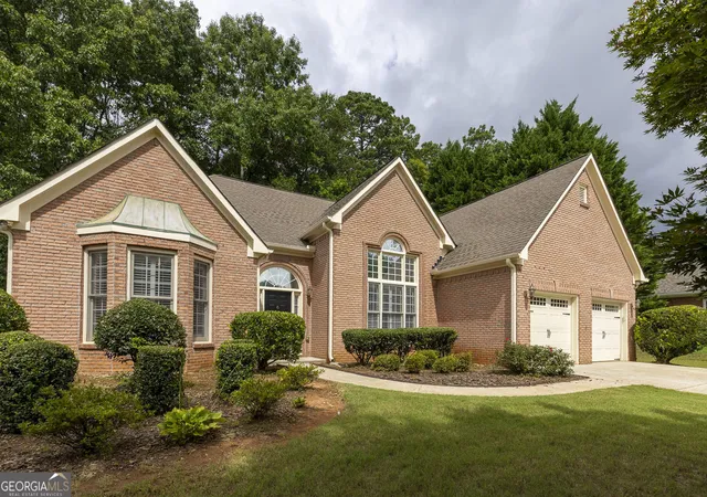 Photo 4 of Single family home for sale at 3445 Fox Hollow Dr, Marietta, GA 30068 | MLS# 10816380 | Listing updated on 2026-10-09