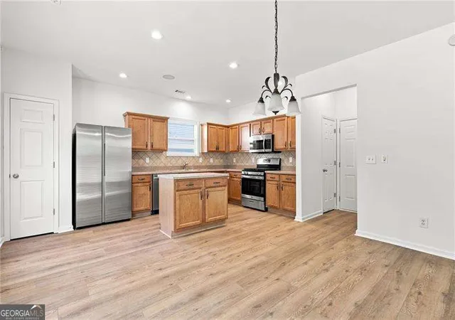 Photo 4 of Sale Pending at 3342 Briaroak Dr, Duluth, GA 30096 | MLS# 10827649 | Listing updated on 2026-09-25