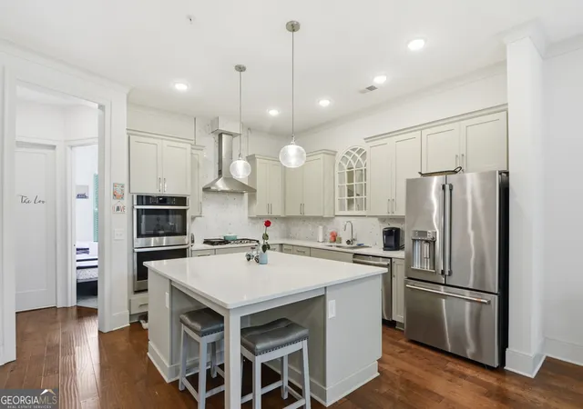 Townhouse for sale at 923 Katie Kerr Dr, Decatur, GA 30030 | MLS# 10781257