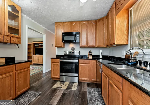 3rd image of 1847 Oak Ridge Ln, Lawrenceville, GA 30044 | MLS# 10758146