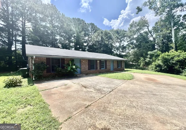 3rd image of 1047 Chestnut Oak Ct Ne, Conyers, GA 30012 | MLS# 10790061