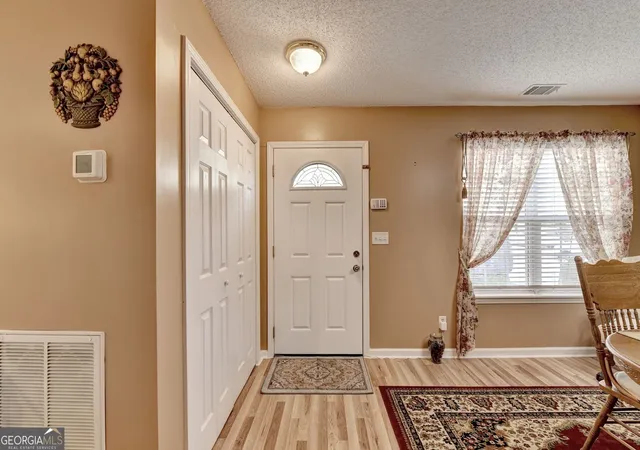 Photo 4 of Townhouse for sale at 1145 Riverside Ter, Gainesville, GA 30501 | MLS# 10830541 | Listing updated on 2026-10-08